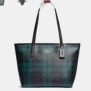 Coach Field Plaid Print